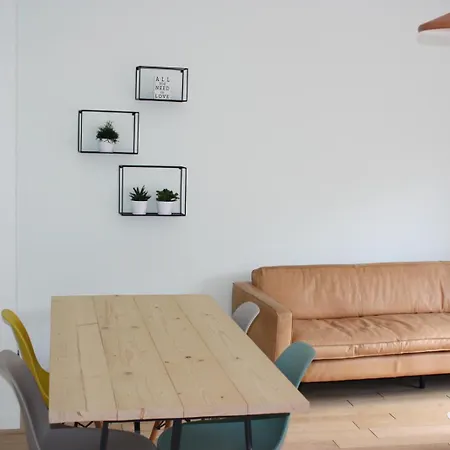 Knokke, Vlakbij Het En Winkels