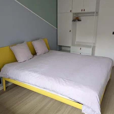 Appartement Knokke, Vlakbij Het En Winkels *