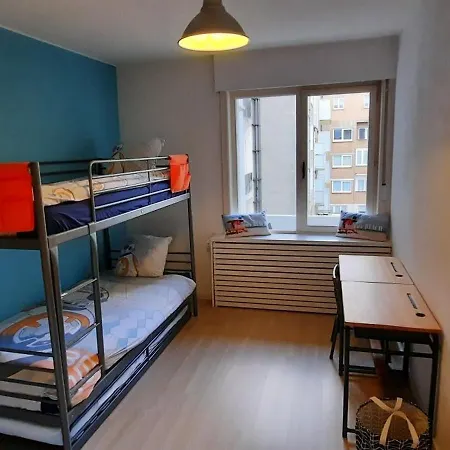 Knokke, Vlakbij Het En Winkels Apartment